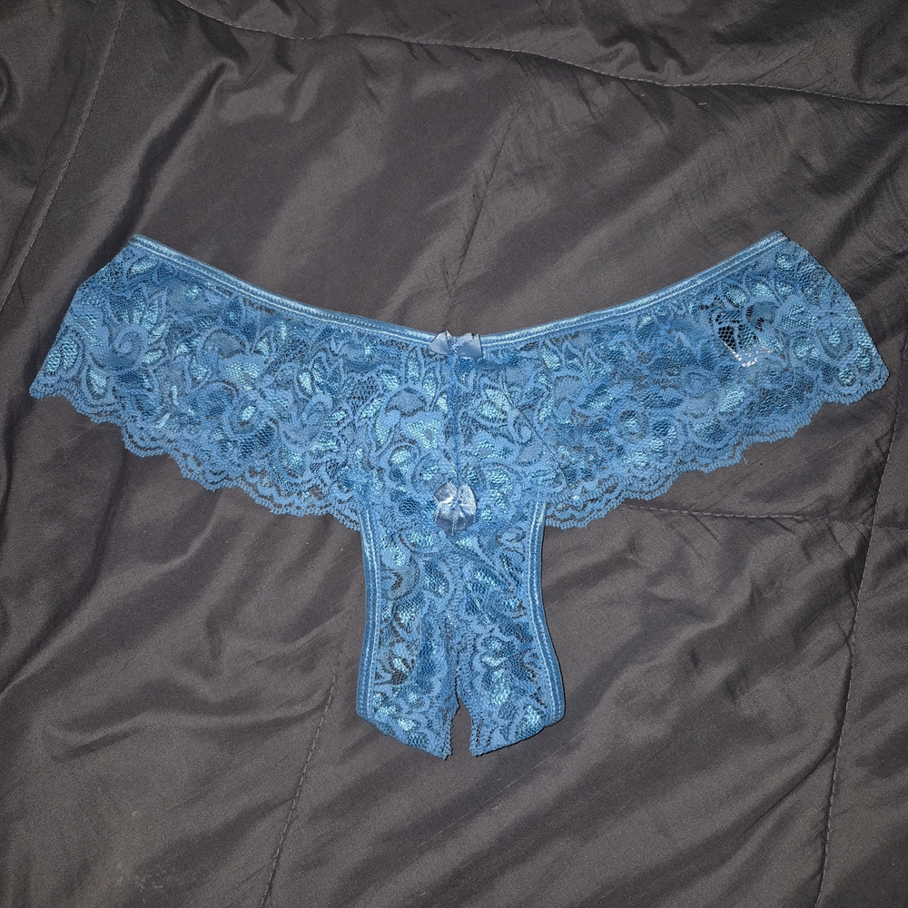 Frederick's of Hollywood L Blue Lace Panties